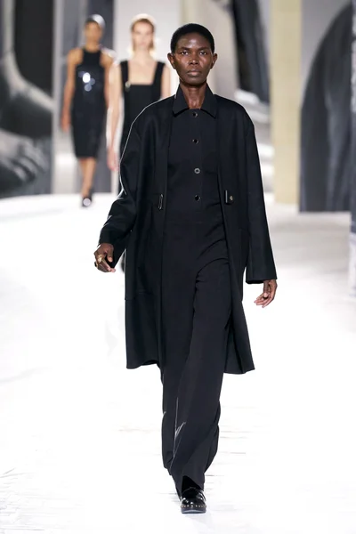 Look 40
